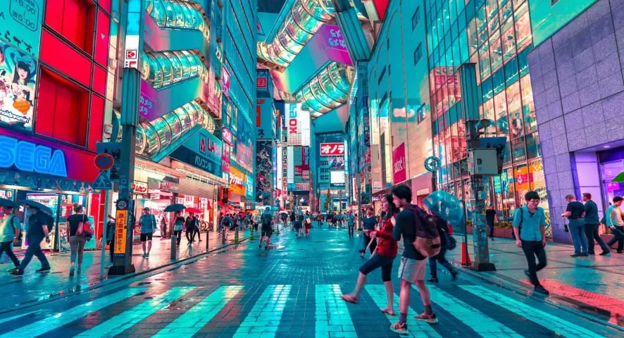 Walking around Japan during a publishing internship in Tokyo