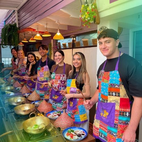 Interns taking a cooking class in Bangkok