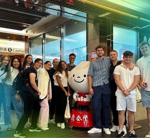 the-intern-group-program-participants-at-a-restaurant-in-hong-kong-china