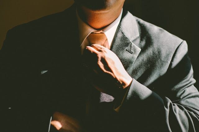 An entrepreneur at an internship abroad.