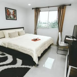 Bangkok accommodation 1 (1)