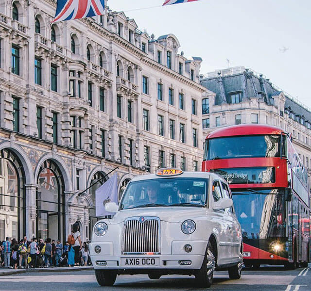 Sightseeing in London during a UK nonprofit internship