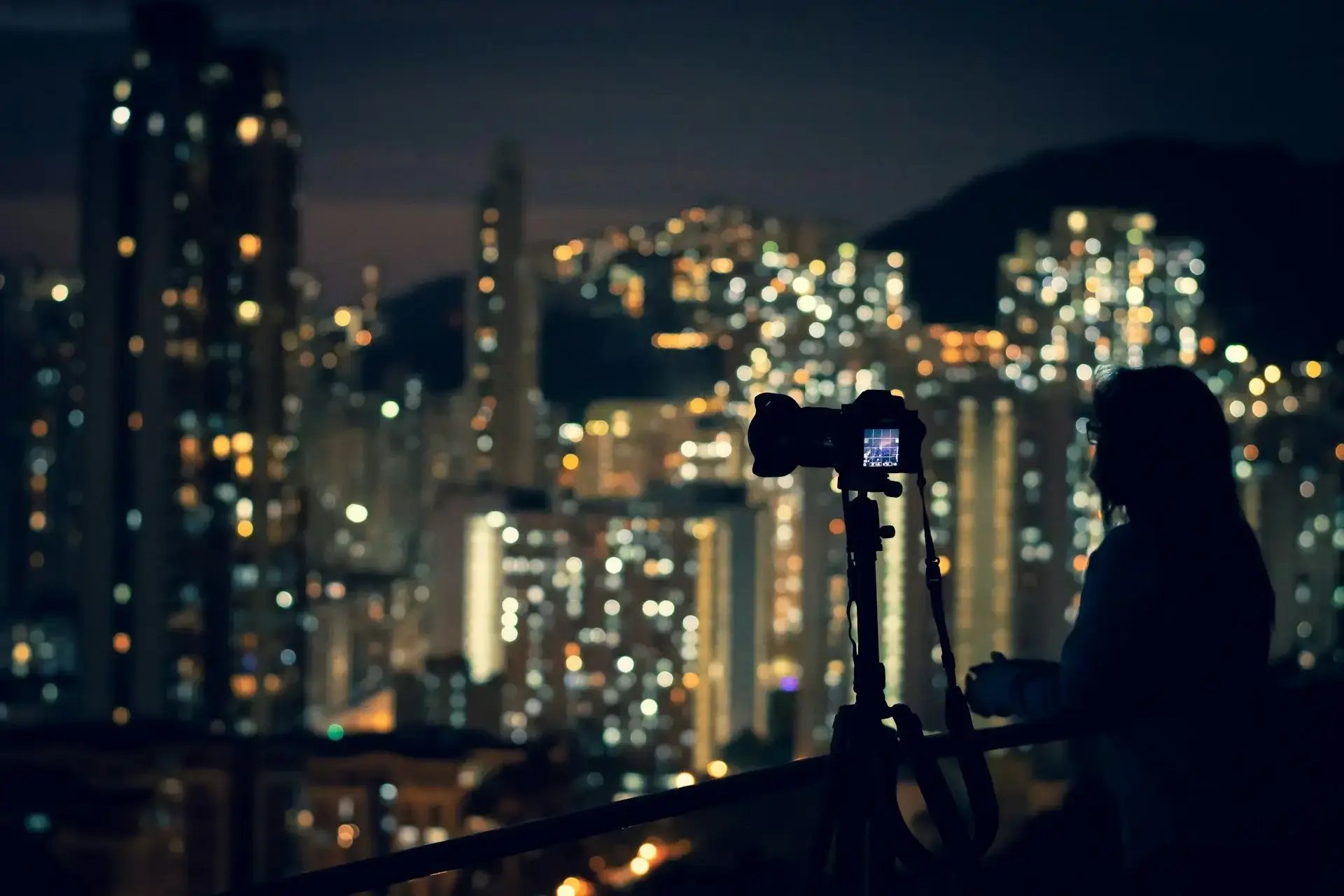 woman in cityscape photography